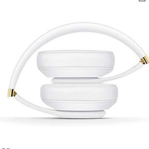 Beats studio 3 headphones